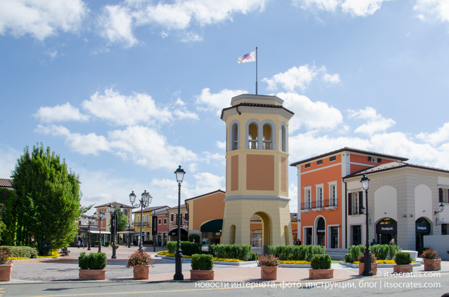 Аутлет Serravalle Designer Outlet возле Милана, 100 км от Милана, Италия