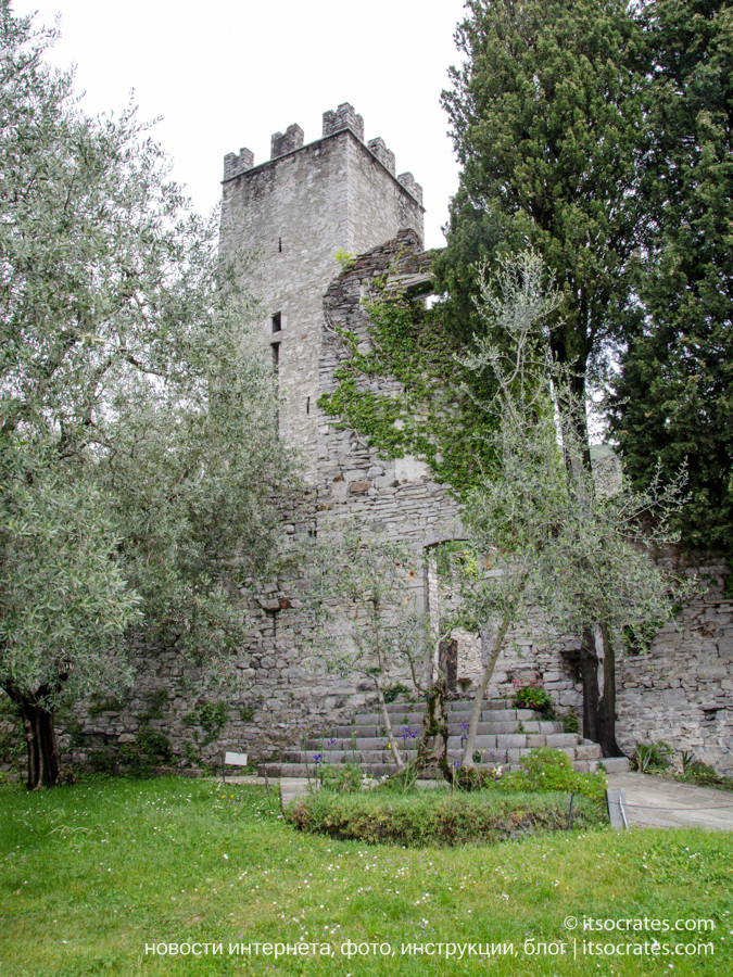 Замок Вецио - развалины крепости Вецио у озера Комо